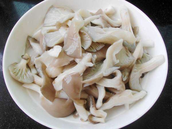 橄榄油清炒蘑菇
