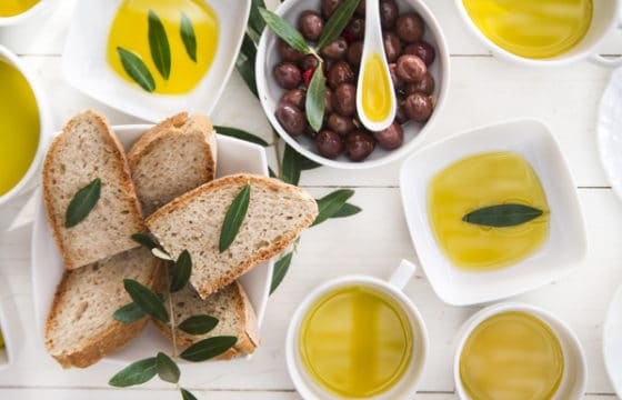 用西班牙橄榄油打造多彩餐桌